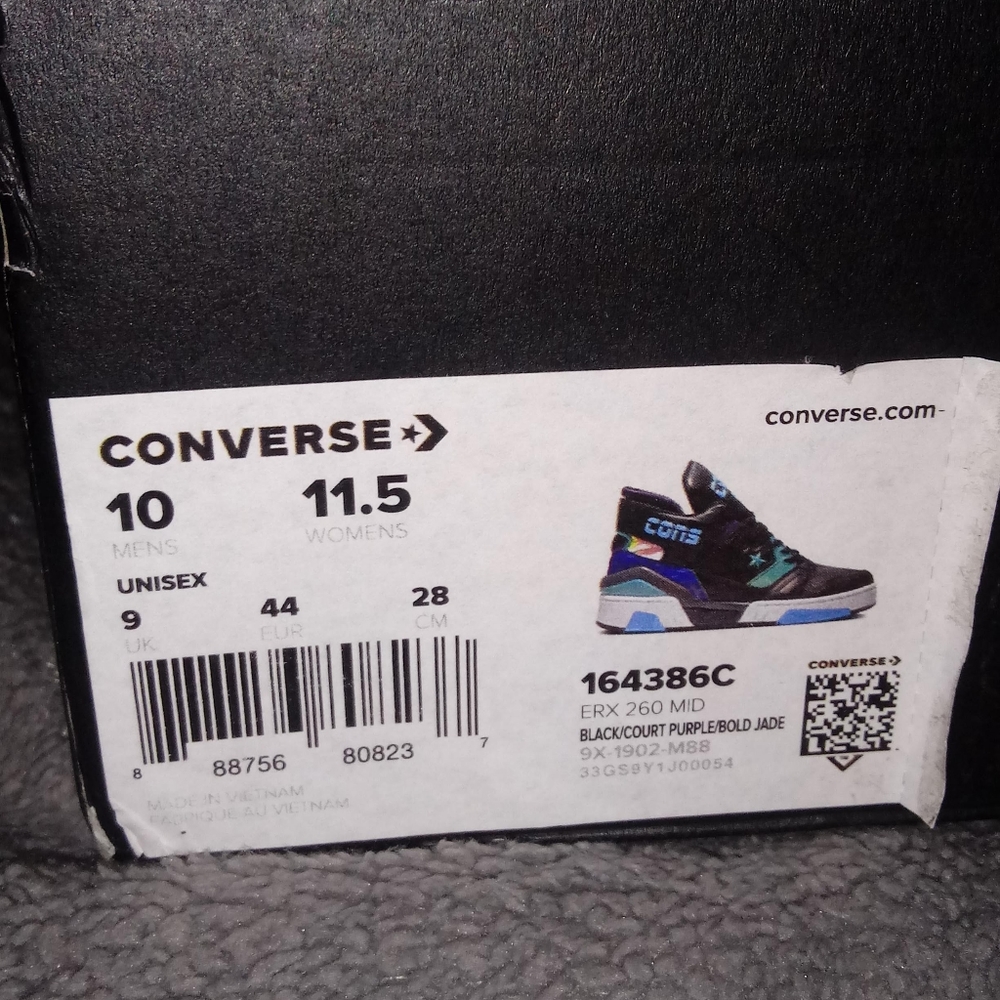 Brand new still in the box Converse size 10